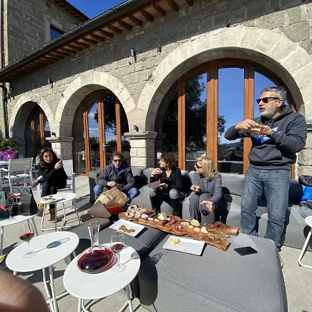 Paladini Farm stay *
