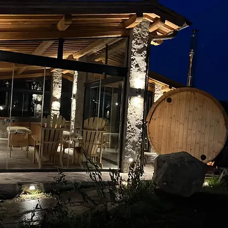 Paladini Farm stay *